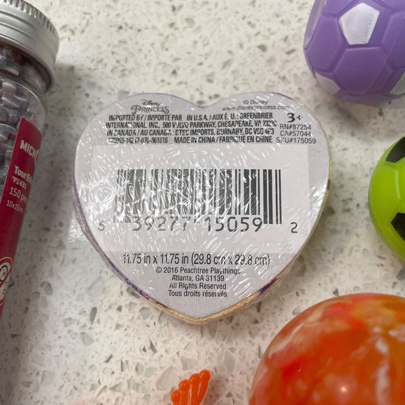 Bundle of Kids Toys - Puzzle, Fidgets, Jelly Hands, Bouncey Balls, Mermaid Towel - Picture 5 of 6